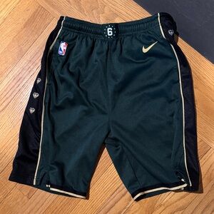 Nike Dri -Fit youth Large Celtics NBA BILL RUSSELL tribute bball Shorts.